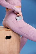 Load image into Gallery viewer, Fitness Pocket Leggings [Final Sale]
